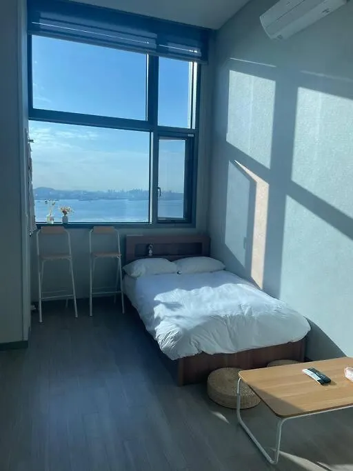 영종도에 멋진 고층 오션뷰 Apartment Jeonso-dong